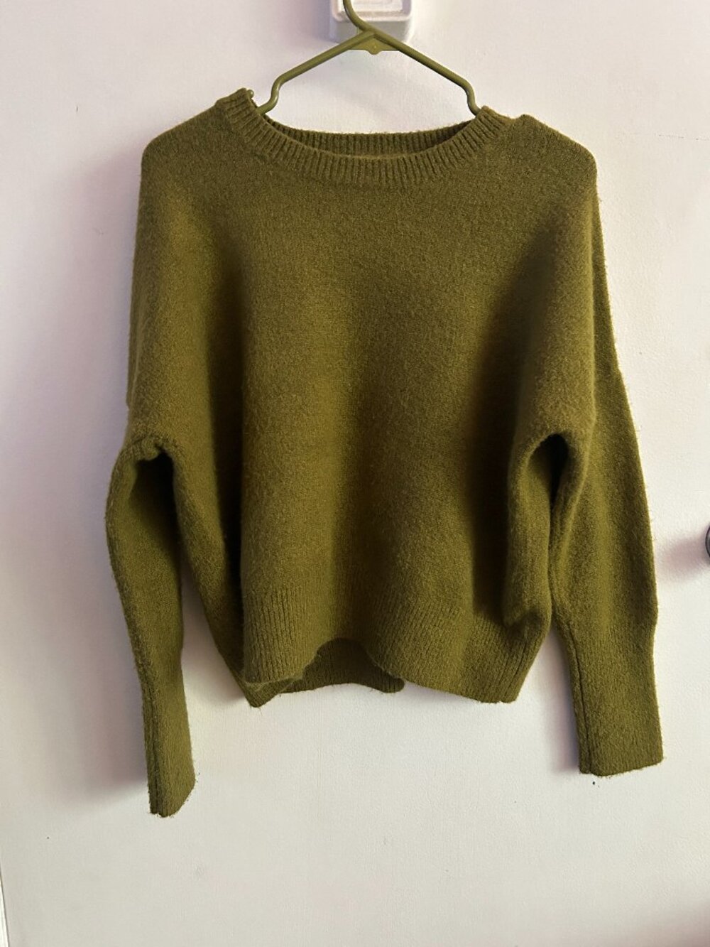 Knit Mix olive green sweater